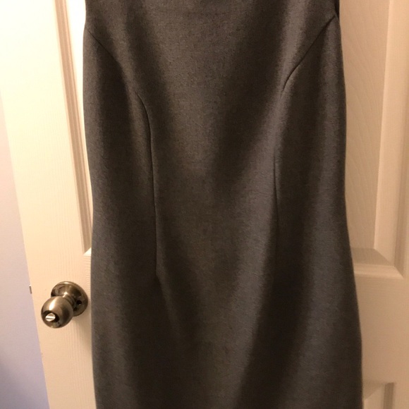 Grey dress - Picture 3 of 4